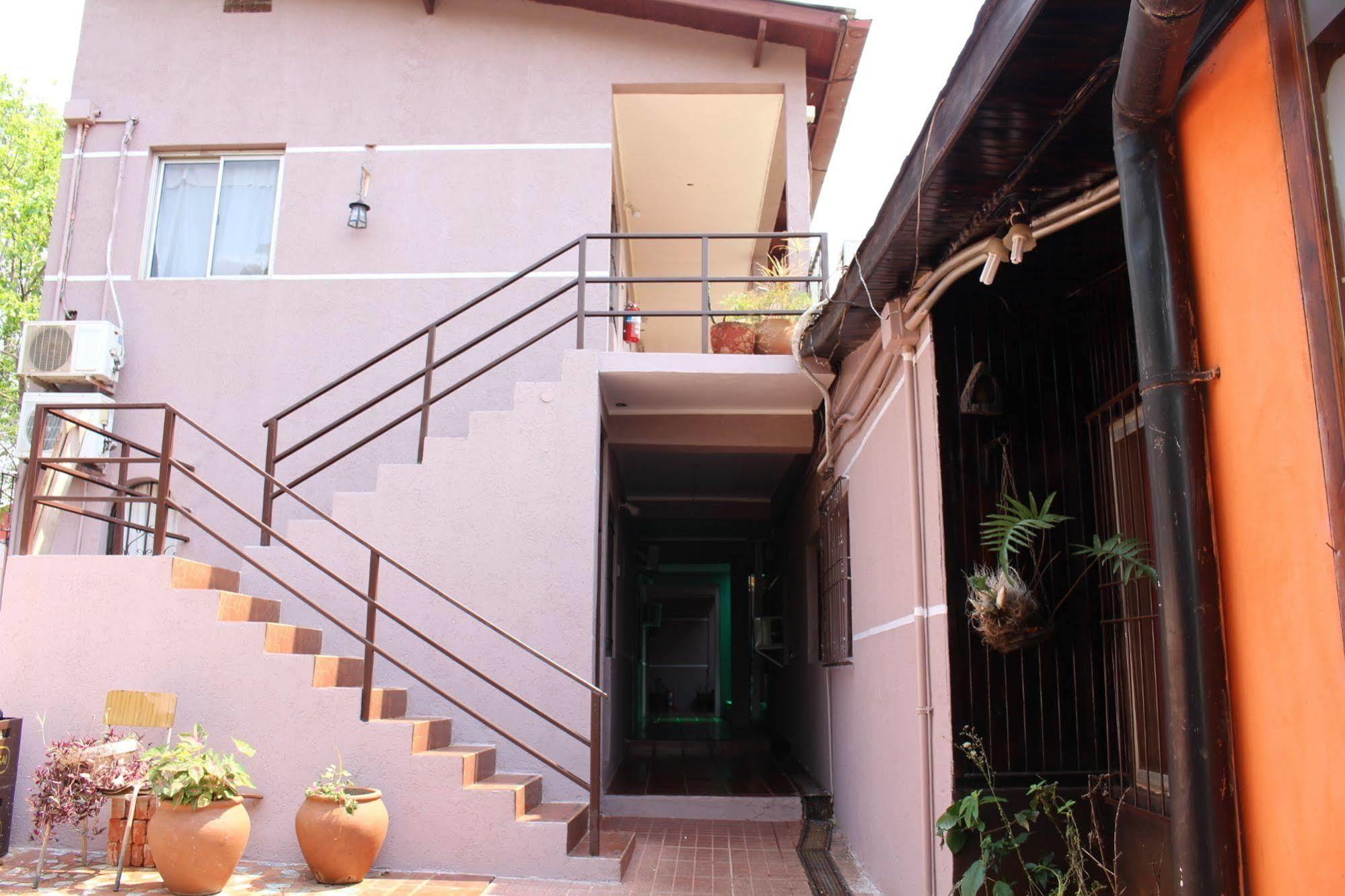 Residencial Noelia Hostel Puerto Iguazú Exterior foto